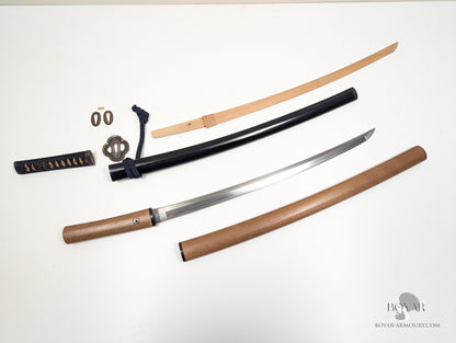 Japanese Sword Signed Kazusanokami Munemichi, Early Edo