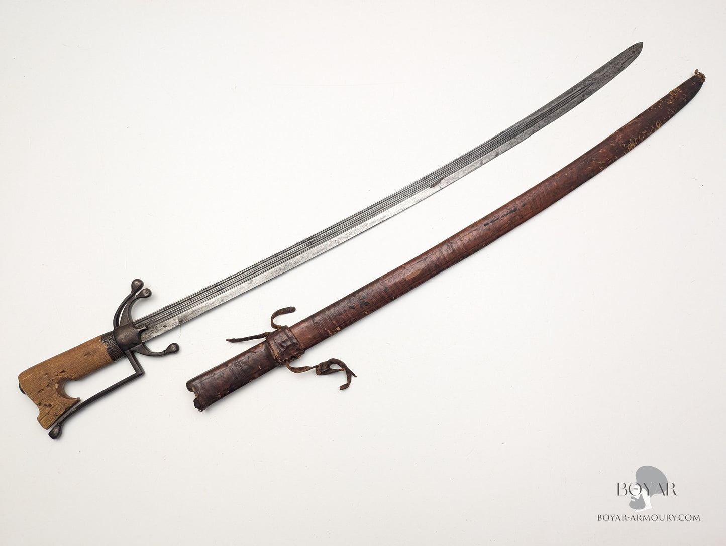 North African Nimcha, Horn Hilt
