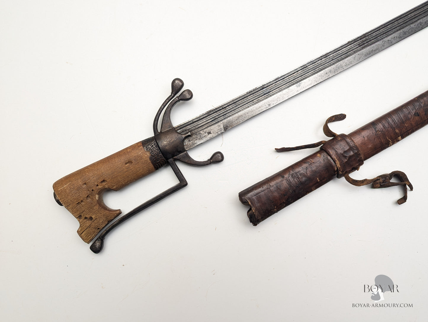 North African Nimcha, Horn Hilt