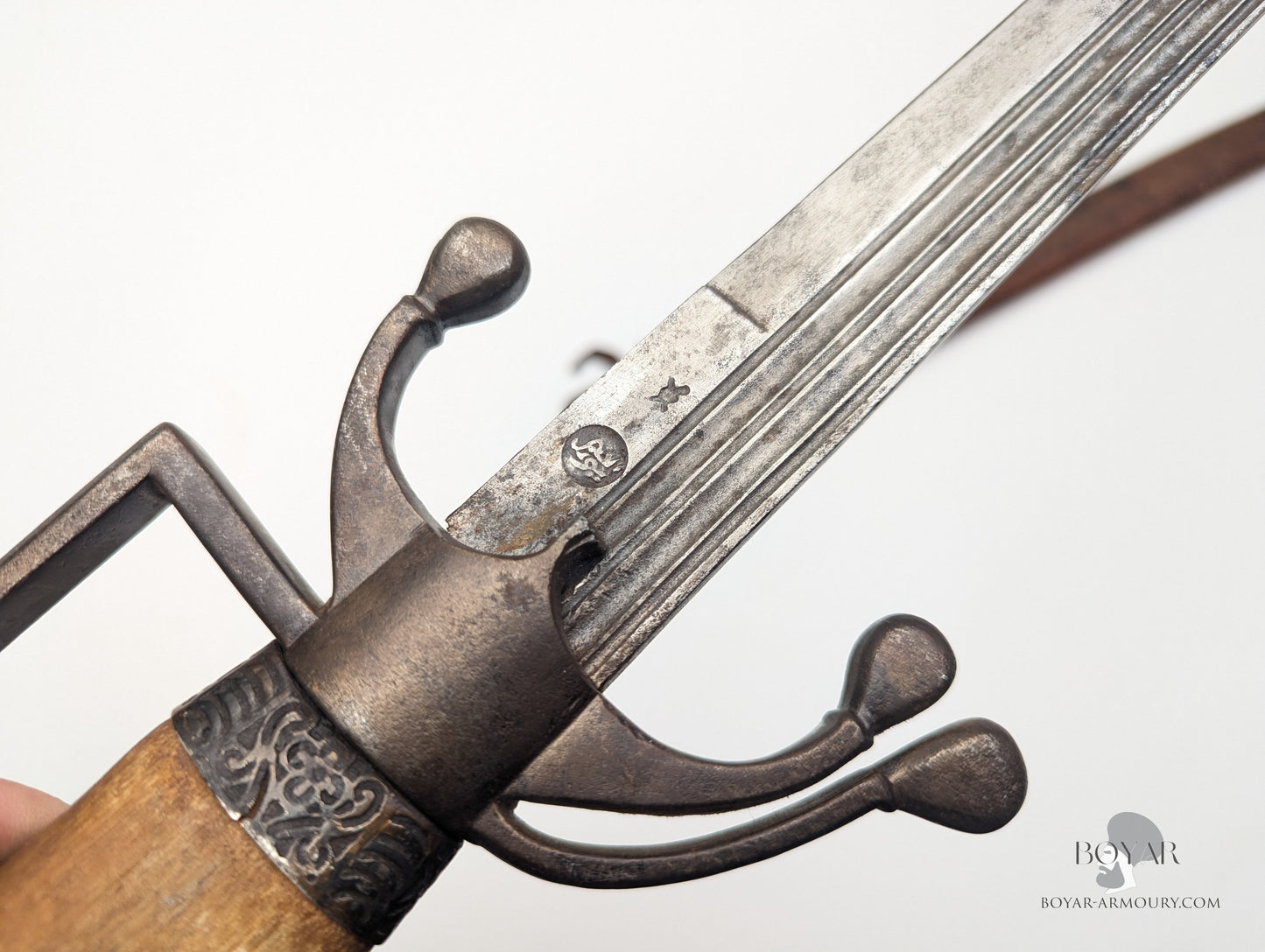 North African Nimcha, Horn Hilt